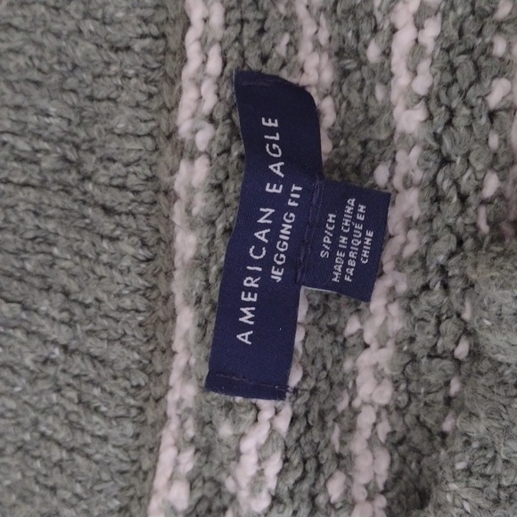 American Eagle Outfitters Oversize Jegging Fit Henley Pullover Sweater Size S - Picture 5 of 11